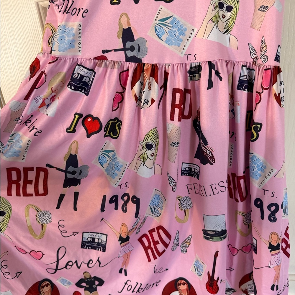 Pink Graphic Taylor-Inspired Dress - Picture 2 of 3